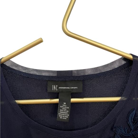 INC International Concepts Dark Blue Floral Mesh Blouse Scoop Neck Size M EUC - Picture 4 of 6